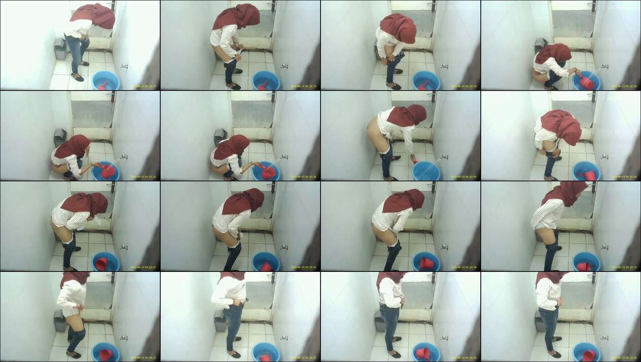 Video Ngintip Kerudung Coklat Pipis 2015 | KingBokep